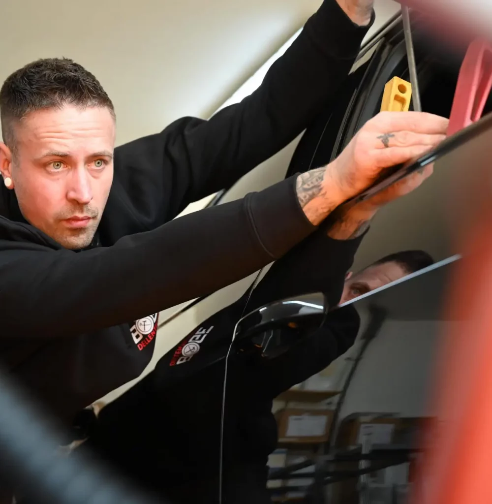 Dellentechnik Boge Delle aus Tür entfernen 2